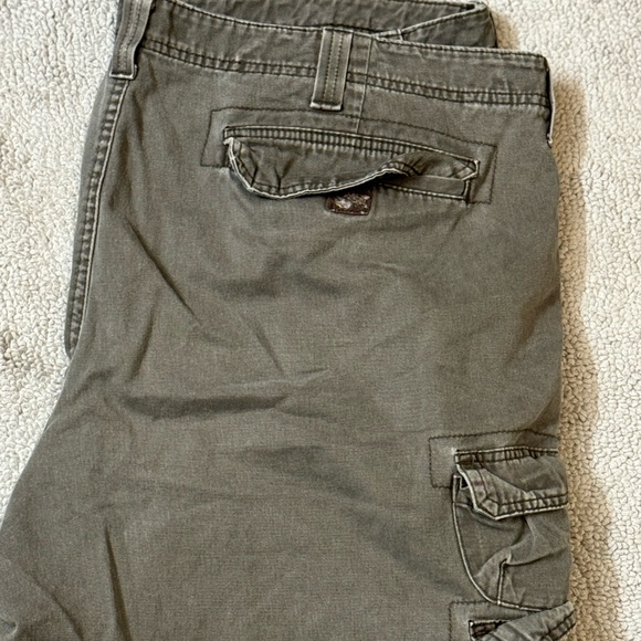 Six pair of mens shorts - Picture 11 of 11